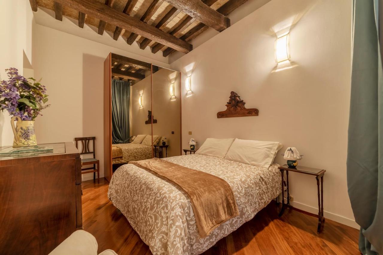 Rione Monti & Cavour Apartment ローマ エクステリア 写真