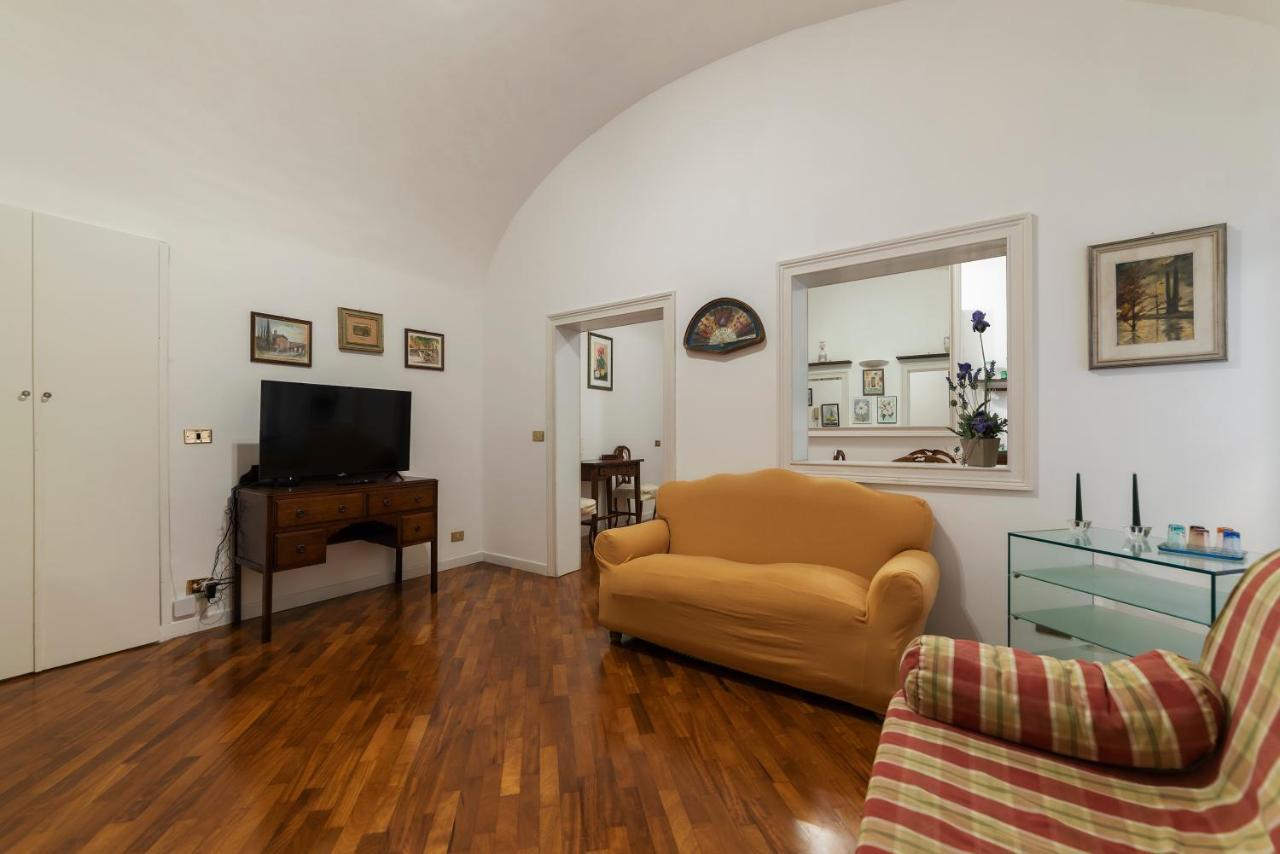 Rione Monti & Cavour Apartment ローマ エクステリア 写真