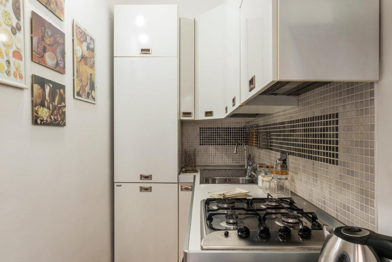 Rione Monti & Cavour Apartment ローマ エクステリア 写真